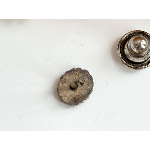 Sterling Silver Scalloped Teeny Tiny Vintage Floral Shaped Push Back Pin - Picture 4 of 10